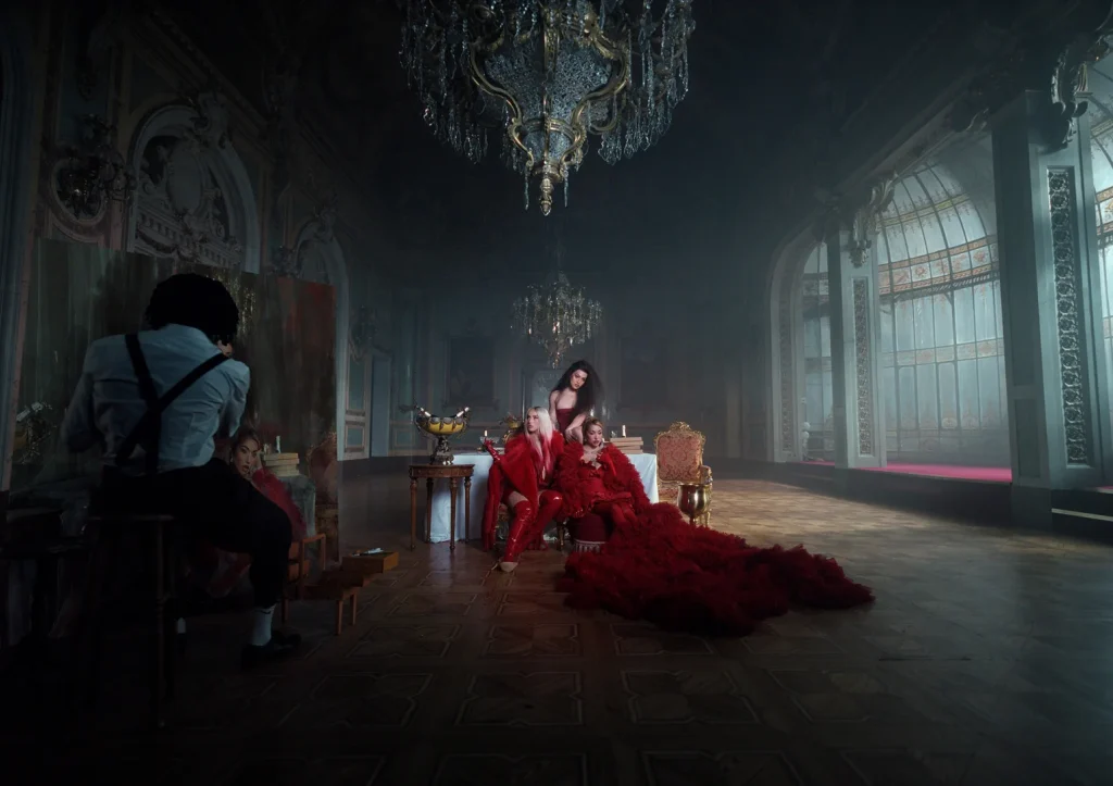 LA REINA REMIX 07
